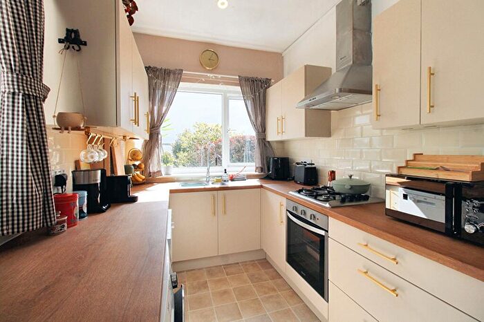 3 Bedroom Terraced House For Sale In Campbell Road, Salisbury, SP1