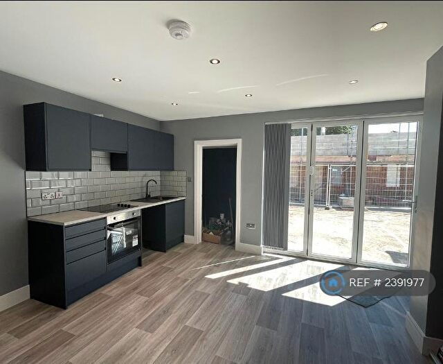 1 Bedroom Flat To Rent In Belle Vue Avenue, Doncaster, DN4