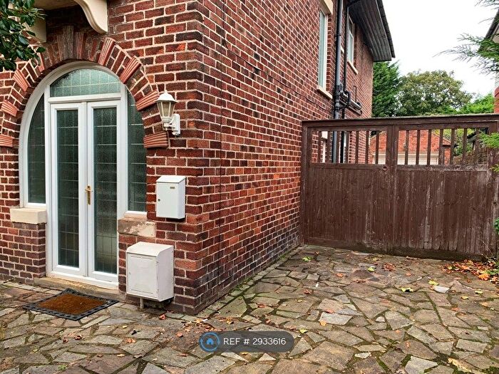 4 Bedroom Semi Detached House To Rent In Newton Drive, Blackpool, FY3