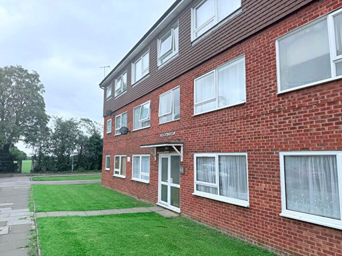 1 Bedroom Flat For Sale In Dryden Close, Hainault, Ilford, Redbridge, IG6
