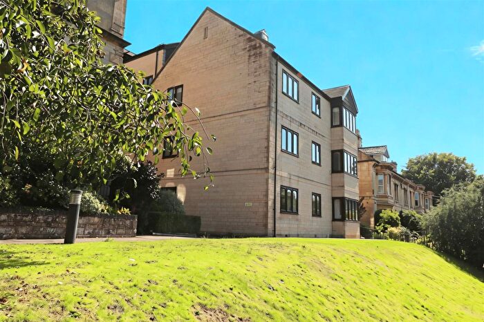 2 Bedroom Flat For Sale In Fitzmaurice Place, Bradford-On-Avon, BA15