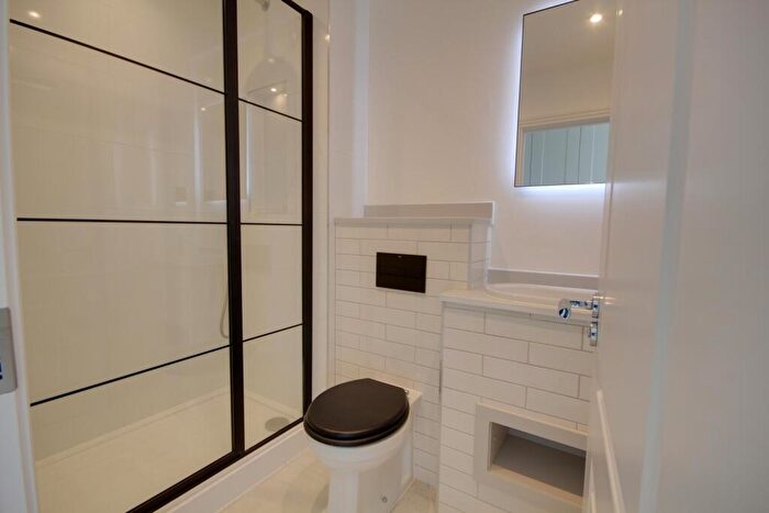 2 Bedroom Apartment To Rent In Carraway Street, Reading, Berkshire, RG1