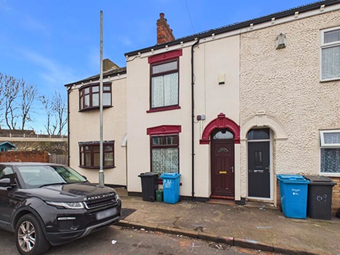 2 Bedroom Semi-Detached House For Sale In Folkestone Street, Hull, HU5