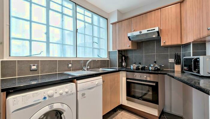 2 Bedroom Apartment To Rent In Park Road, St John's Wood, NW8