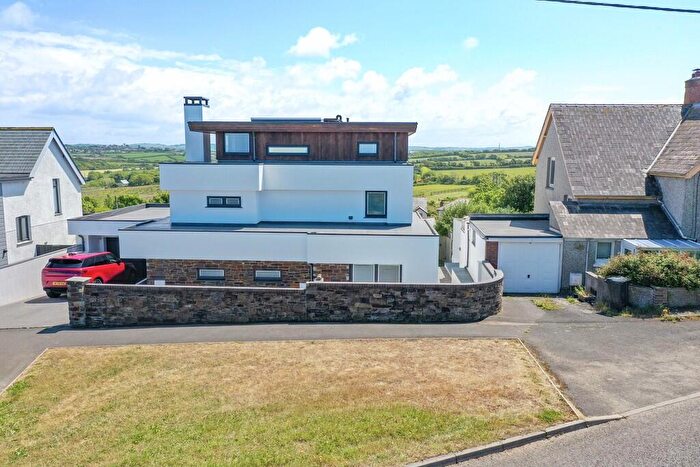 4 Bedroom Detached House For Sale In Lynstone, Bude, EX23
