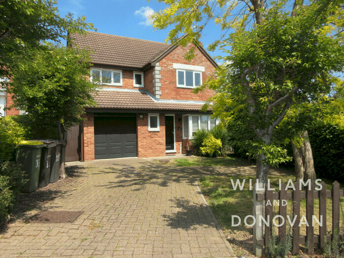 4 Bedroom Detached House To Rent In Barnwell Drive, Hockley, SS5