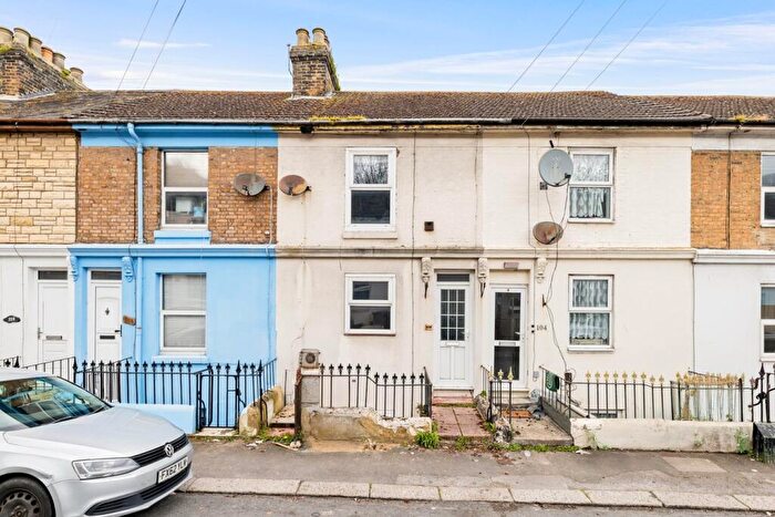 3 Bedroom Terraced House For Sale In Clarendon Place, Dover, CT17
