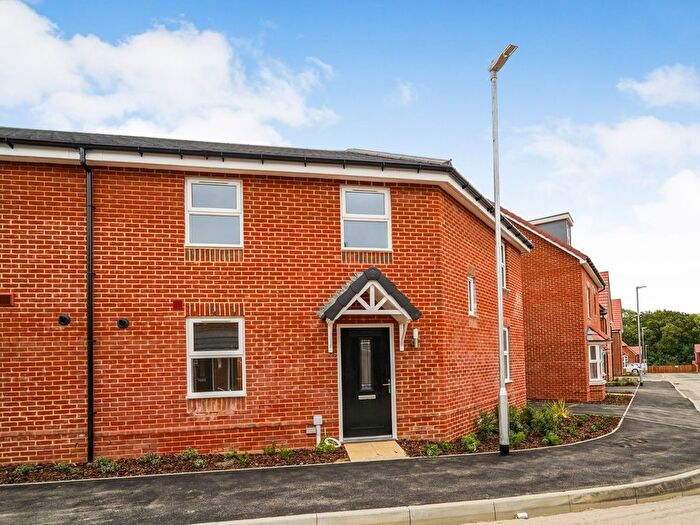 3 Bedroom Semi-Detached House To Rent In Dragon Way, Sturry, Canterbury, Kent, CT2