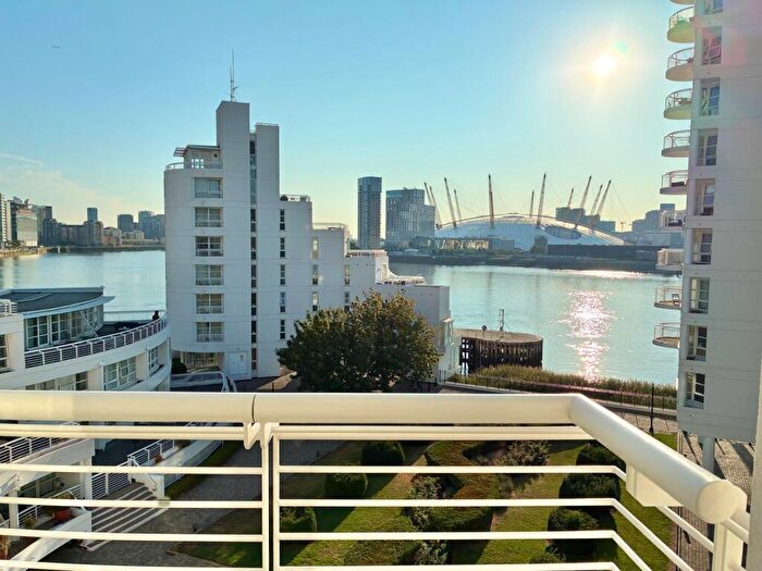 2 Bedroom Flat For Sale In Manchester Road, London, E14