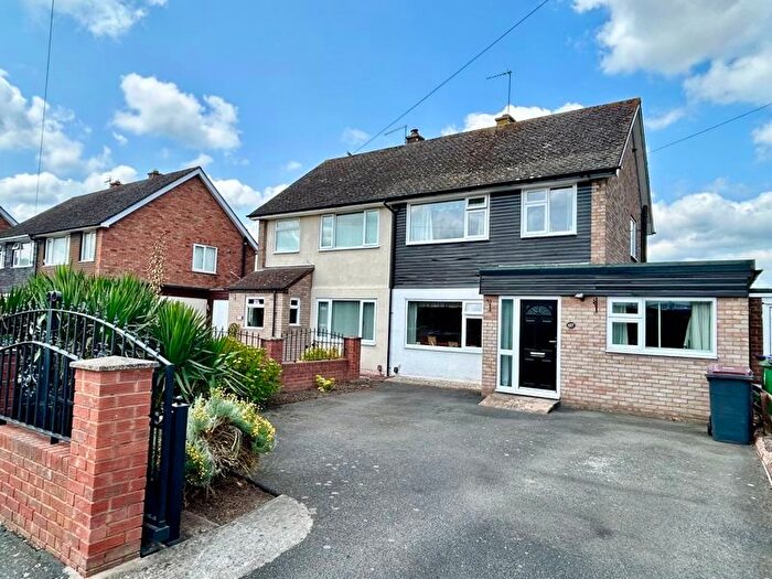 3 Bedroom Semi-Detached House For Sale In Barnmeadow Road, Newport, TF10