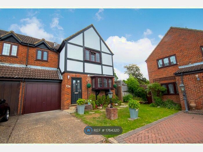 4 Bedroom Semi-Detached House To Rent In Capel Gardens, Pinner, HA5