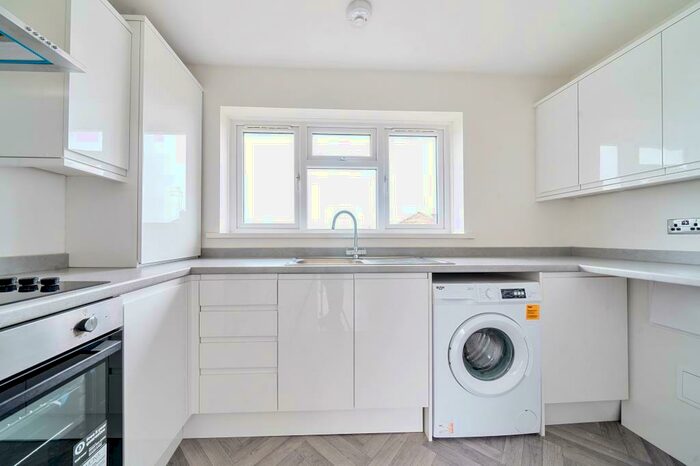 1 Bedroom Apartment To Rent In Wensley Road, Reading, RG1