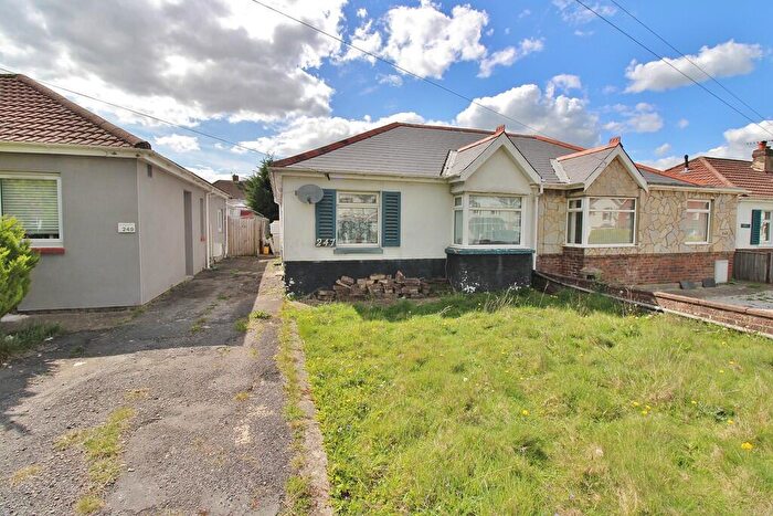2 Bedroom Semi-Detached Bungalow For Sale In Gosport Road, Fareham, PO16
