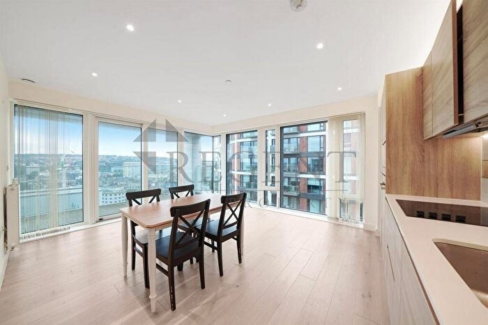 2 Bedroom Apartment To Rent In Deveraux House, Duke Of Wellington Av, SE18