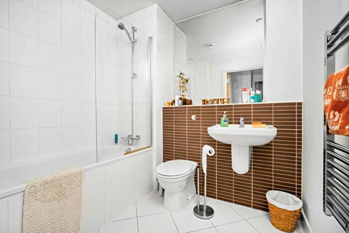 1 Bedroom Flat To Rent In Water Street, Jewellery Quarter, Birmingham, B3