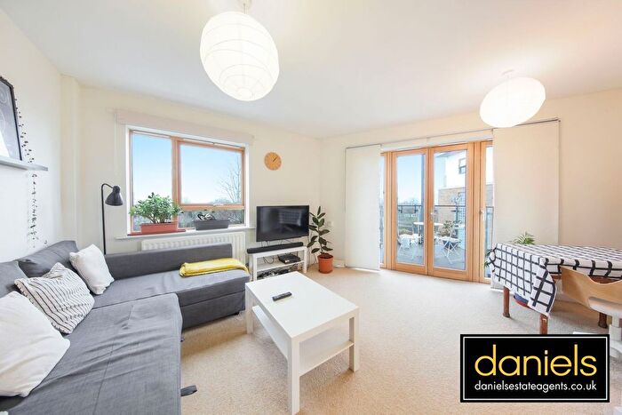 1 Bedroom Flat For Sale In Plough Close, Kensal Green, London, NW10
