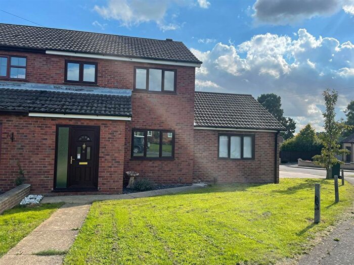 3 Bedroom Semi-Detached House To Rent In Tudor Drive, Louth, LN11