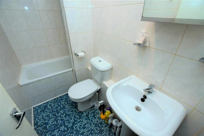 4 Bedroom Property To Rent In Pershore Road, Selly Park, Birmingham, B29