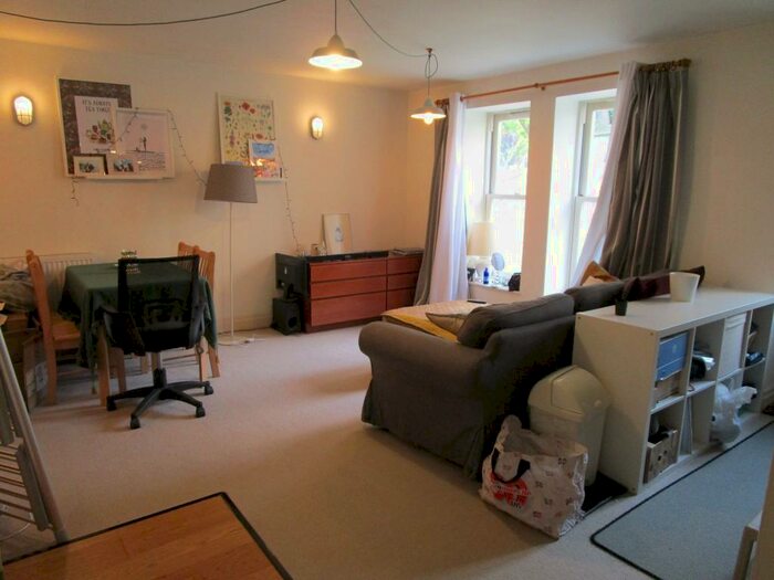 1 Bedroom Flat To Rent In Ferncliffe, North Road, Leigh Woods, BS8