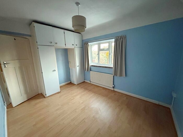 3 Bedroom End Of Terrace House For Sale In Bradbourne Vale Road, Sevenoaks, Kent, TN13
