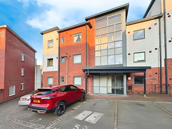 2 Bedroom Flat To Rent In Clips Moor, Lawley Village, TF4