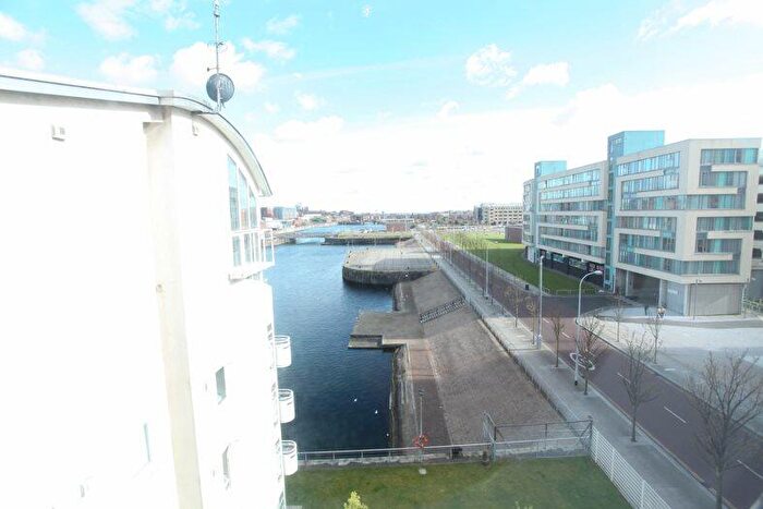 3 Bedroom Apartment To Rent In Royal Quay, L3