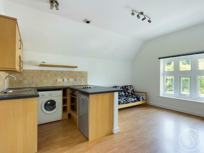 1 Bedroom Duplex To Rent In Potternewton Lane, Chapel Allerton, Leeds, LS7