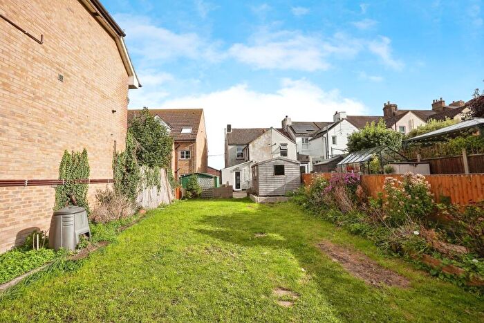 3 Bedroom End Of Terrace House For Sale In Maxton Road, Dover, Kent, CT17