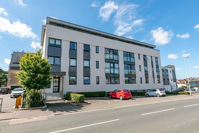 1 Bedroom Flat For Sale In Christopher Road, East Grinstead, RH19
