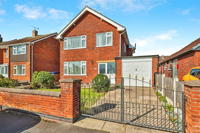 3 Bedroom Detached House For Sale In Giltbrook Crescent, Giltbrook, Nottingham, NG16