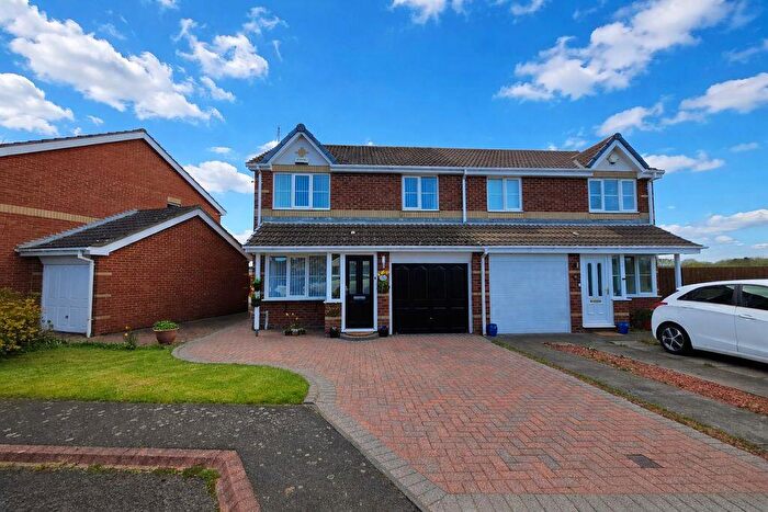 3 Bedroom Semi Detached House For Sale In Meadow Close, Seghill, NE23