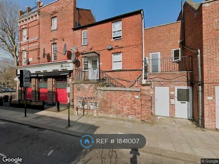 Studio To Rent In Cricklewood Broadway, London, NW2