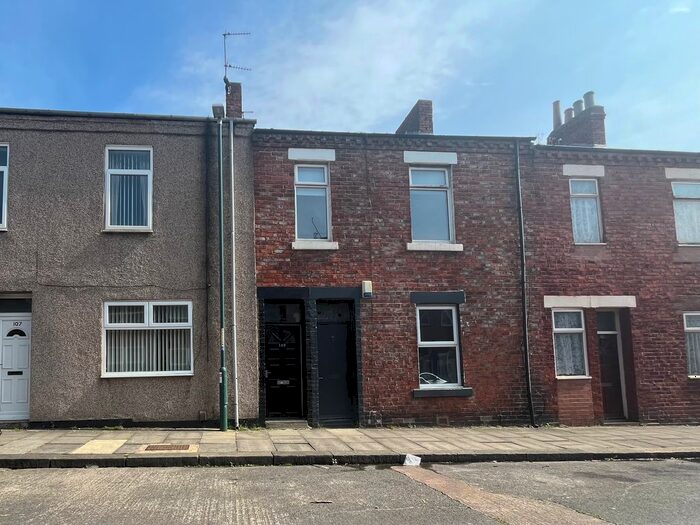 3 Bedroom Flat To Rent In Whitehall Street, South Shields, South Tyneside, NE33