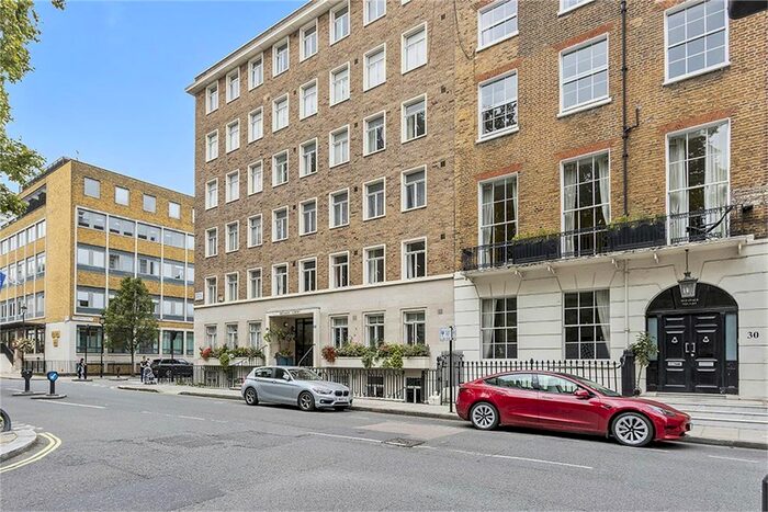 3 Bedroom Flat To Rent In Montagu Square, London, W1H