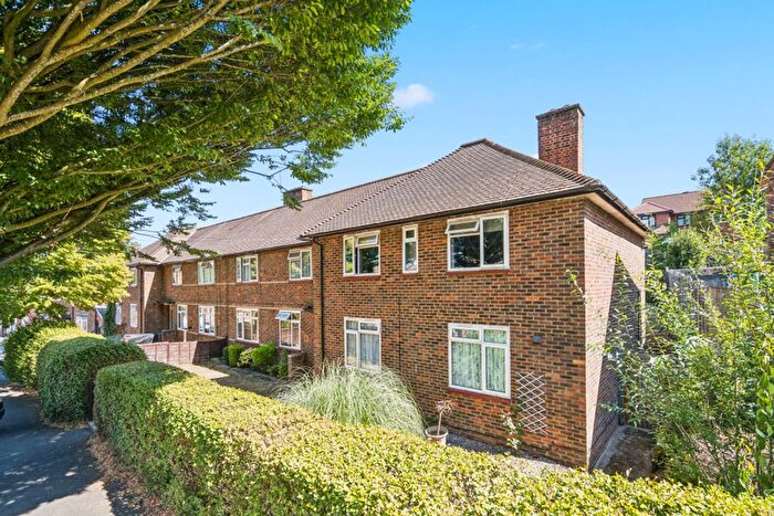 1 Bedroom Flat For Sale In Hayling Road, South Oxhey, Watford ., WD19