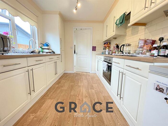 2 Bedroom Park Home For Sale In Chalk Hill Lane, Great Blakenham, Ipswich, IP6