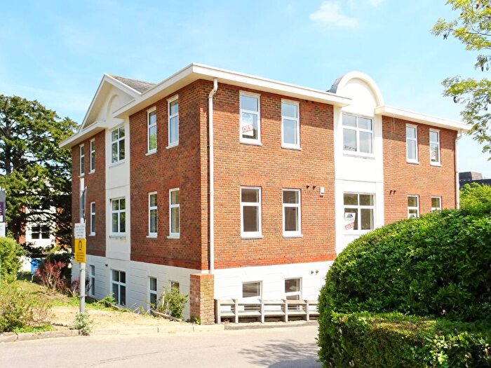 1 Bedroom Flat To Rent In Heath Square, Boltro Road, Haywards Heath, RH16