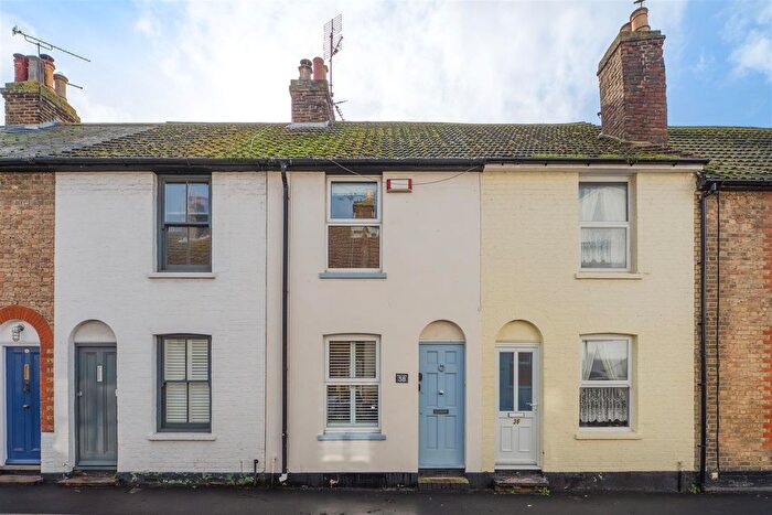 2 Bedroom Terraced House For Sale In Albert Street, Whitstable, CT5