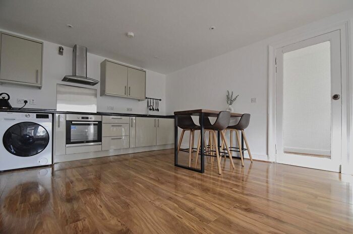 2 Bedroom Property To Rent In Beachfield Road, Sandown, PO36