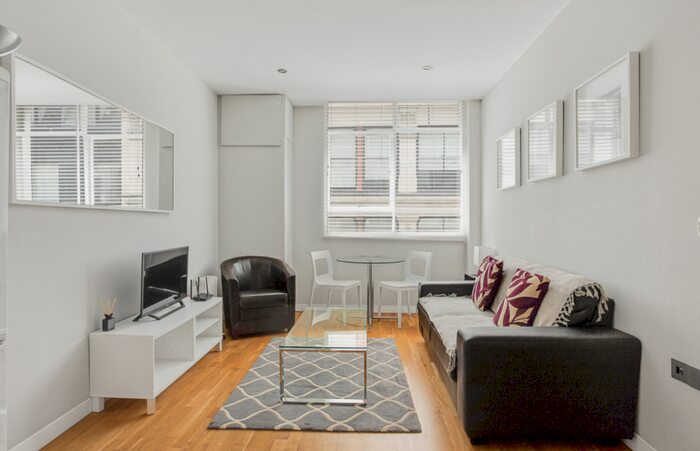 1 Bedroom House To Rent In Watling Street, London, London, EC4M