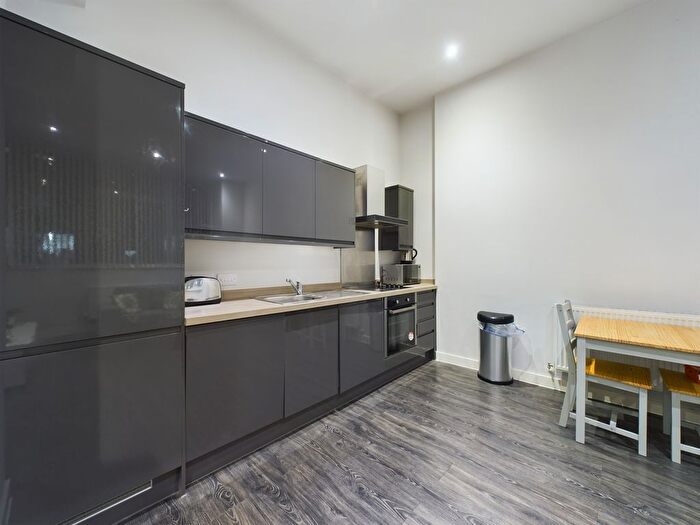 2 Bedroom Flat To Rent In Edmund Street, City Centre, Liverpool, L3