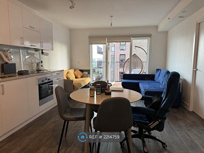 1 Bedroom Flat To Rent In Adlay Apartments, London, E16