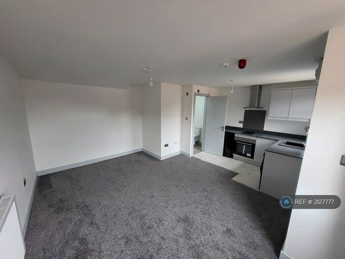 Studio To Rent In E St. James Lane, Coventry, CV3