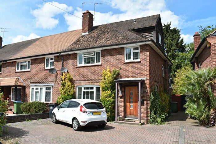 4 Bedroom House To Rent In Princes Road, Weybridge, KT13