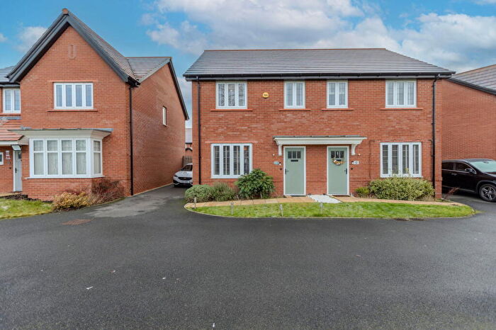 3 Bedroom Semi-Detached House For Sale In Bickerton Close, Leighton, Crewe, CW1