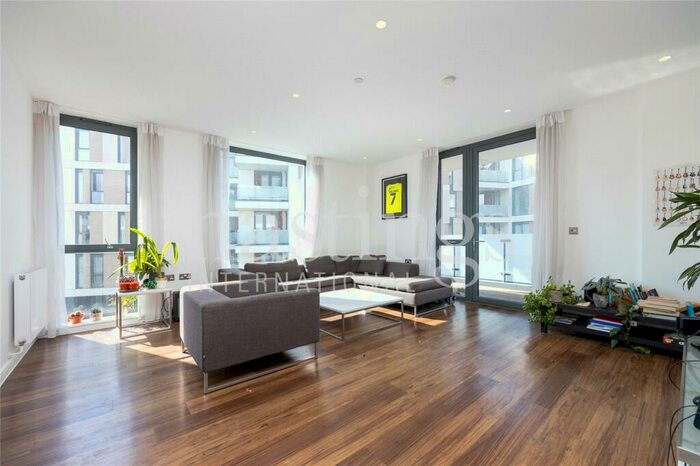 4 Bedroom Apartment To Rent In Sitka House, Quebec Way, Canada Water, London, SE16