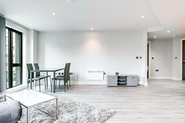 1 Bedroom Apartment To Rent In St Martins Place, Broad Street, Birmingham, B15