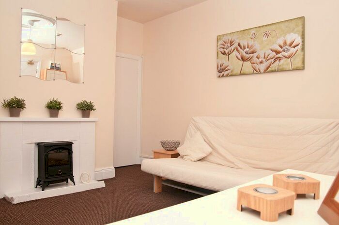 1 Bedroom Flat To Rent In Balby Road, Balby, Doncaster, DN4