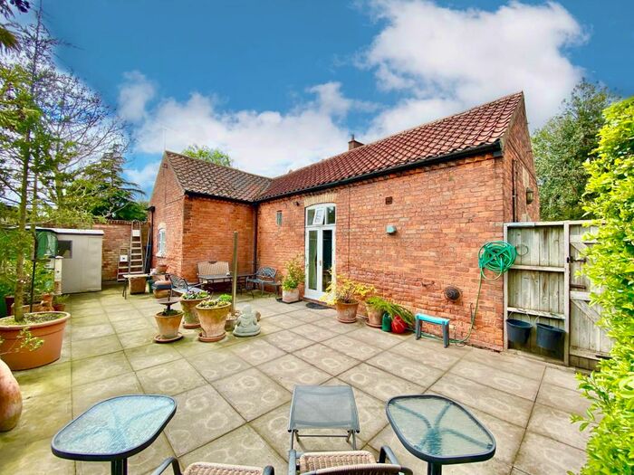 3 Bedroom Bungalow For Sale In North Carr Road, Doncaster, DN10