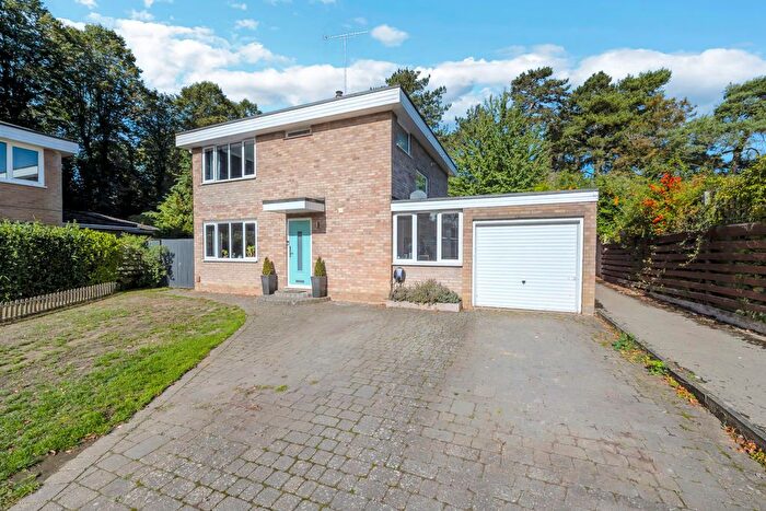 4 Bedroom Detached House For Sale In Fountains Road, Bury St. Edmunds, IP33